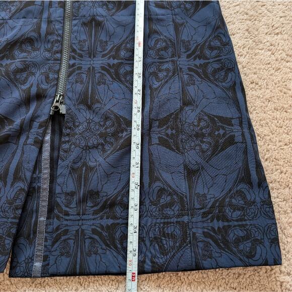 Lululemon Apres Yoga Dancers in Snow Navy Blue Long Hooded Trench Jacket, size 6 - Picture 9 of 9